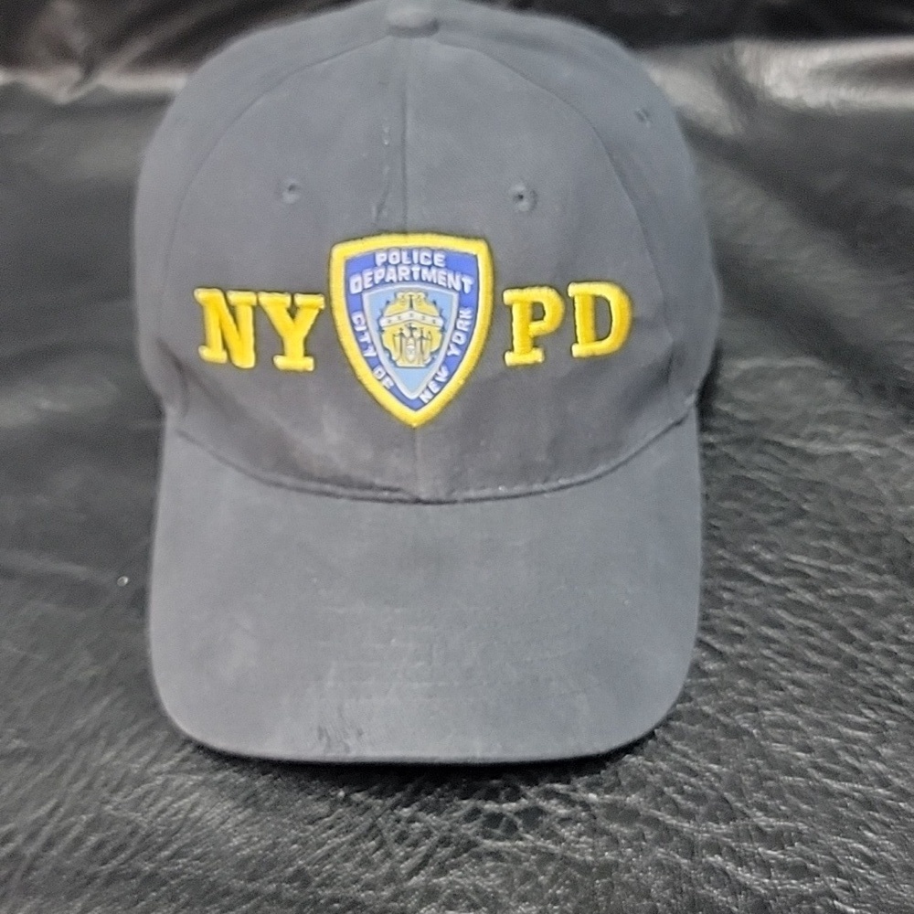 NYPD BASEBALL CAP Official Licensed Product  City of New York according to lens